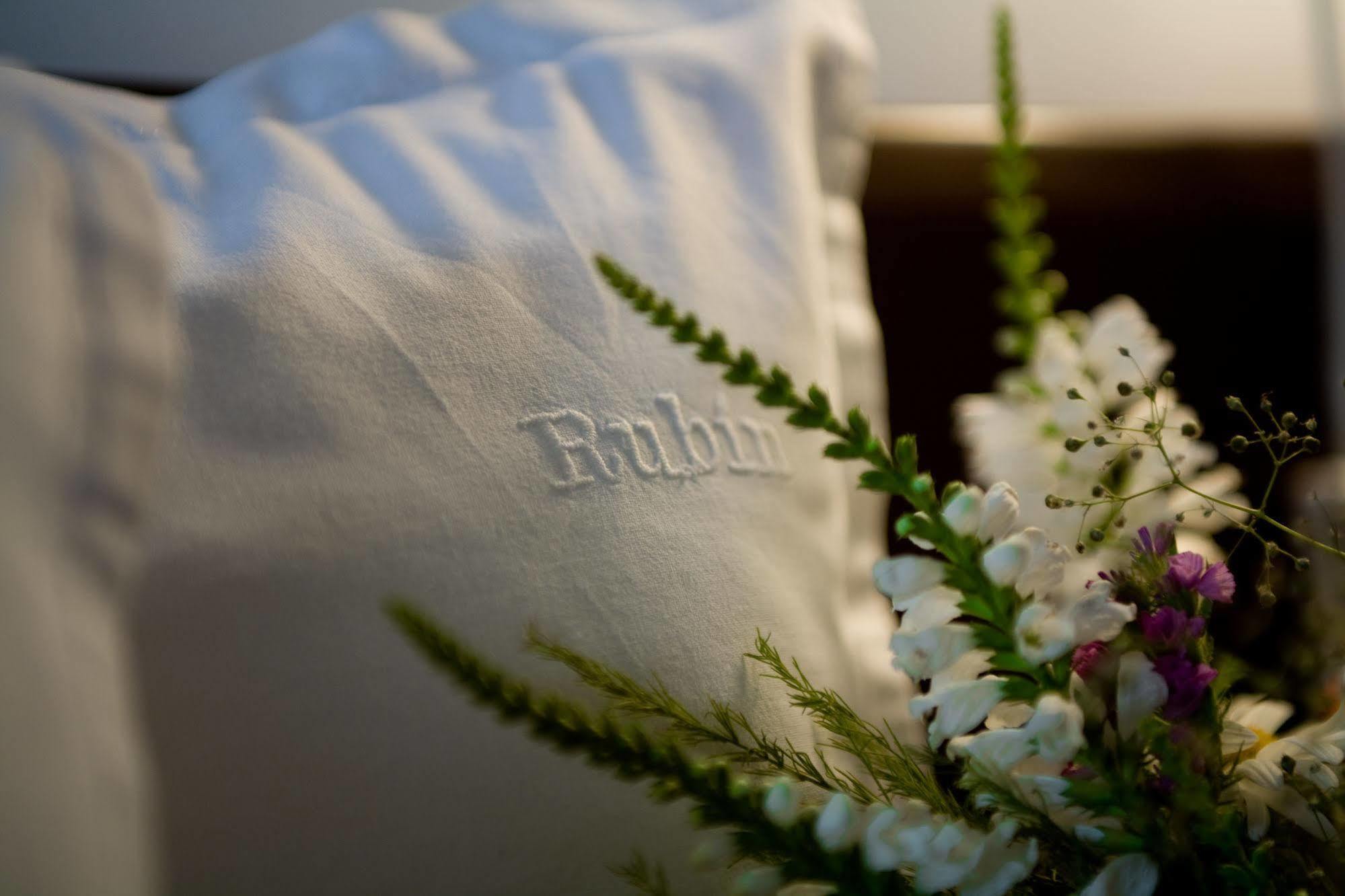 Rubin Hotell Sibiu Exteriör bild